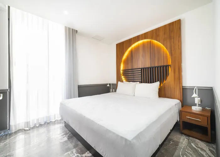 Apartment 2 Bedroom With Rooftop Pool - Joya 202